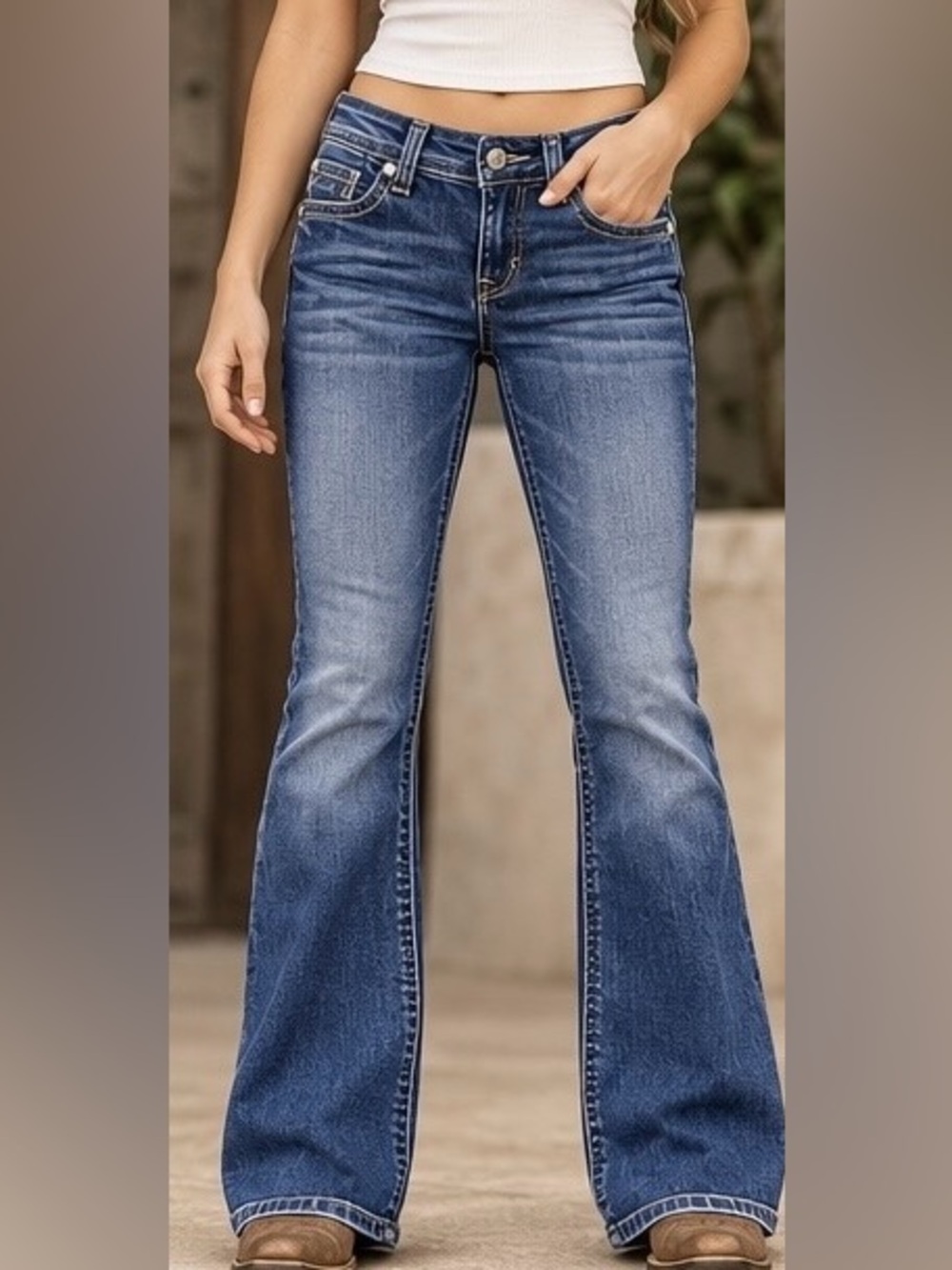 Ariat Ruby Bootcut Jeans 26R Embroidered Studded Western Cowgirl Denim